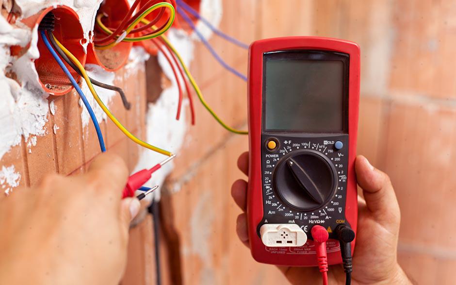 électricien à domicile Bray-et-Lû